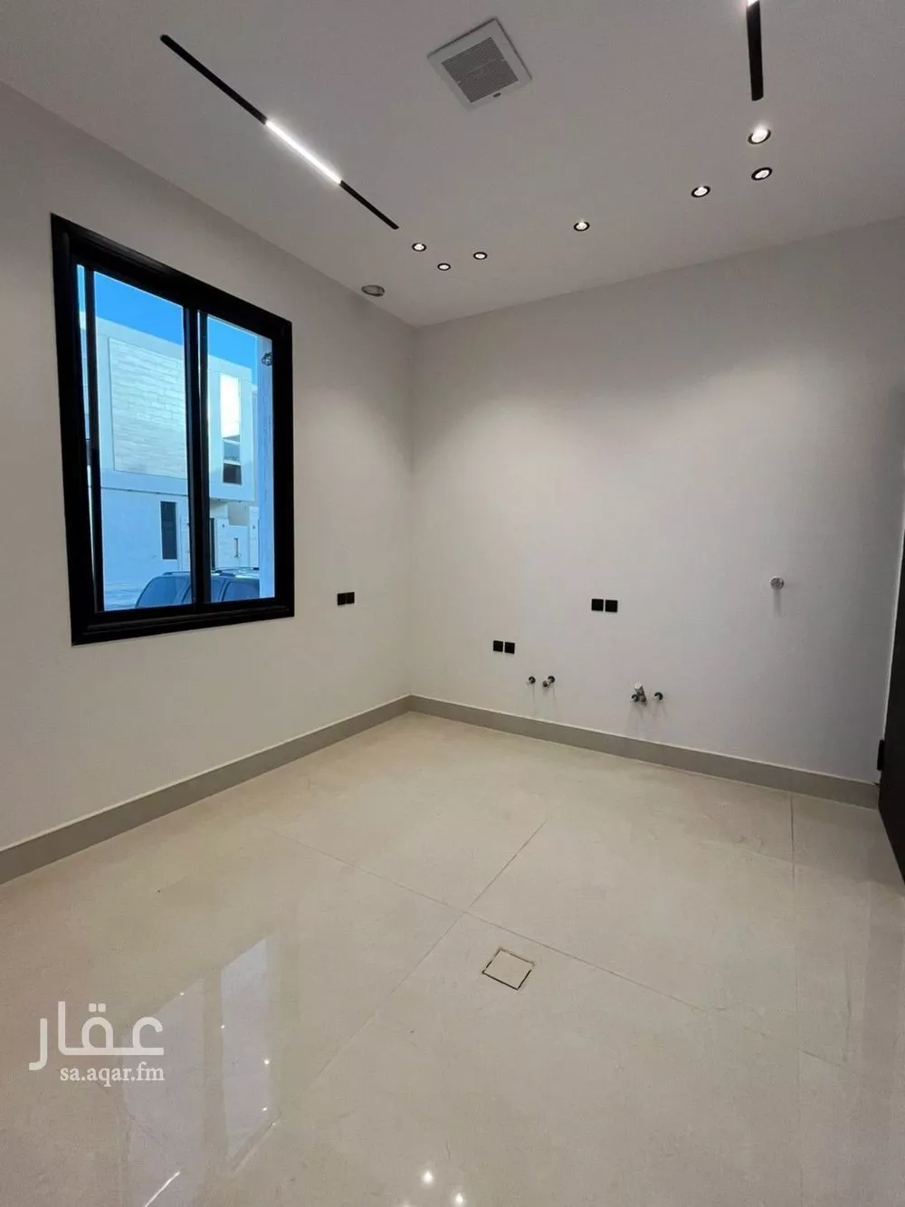 6 bedroom villa in Al Mahdiyyah 17