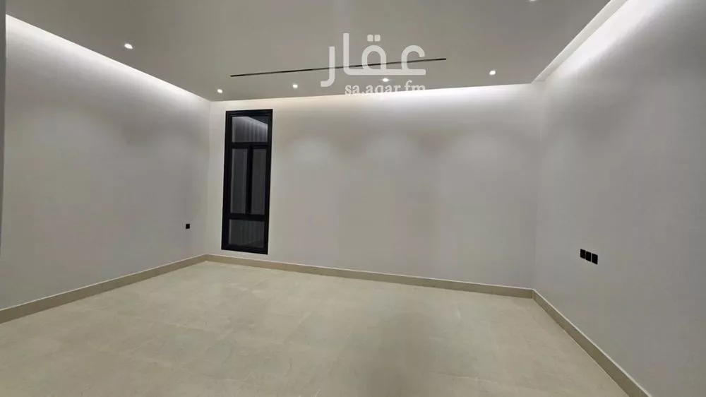 5 bedroom villa in Al Farouq 14