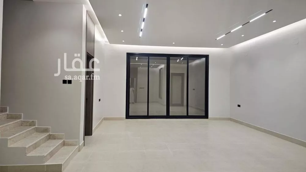 5 bedroom villa in Al Farouq 16