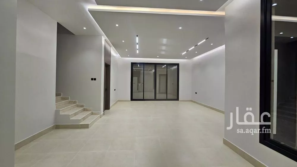 5 bedroom villa in Al Farouq 18