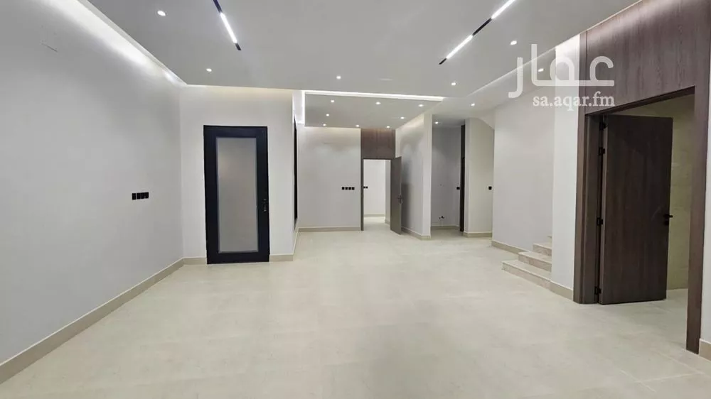 5 bedroom villa in Al Farouq 7