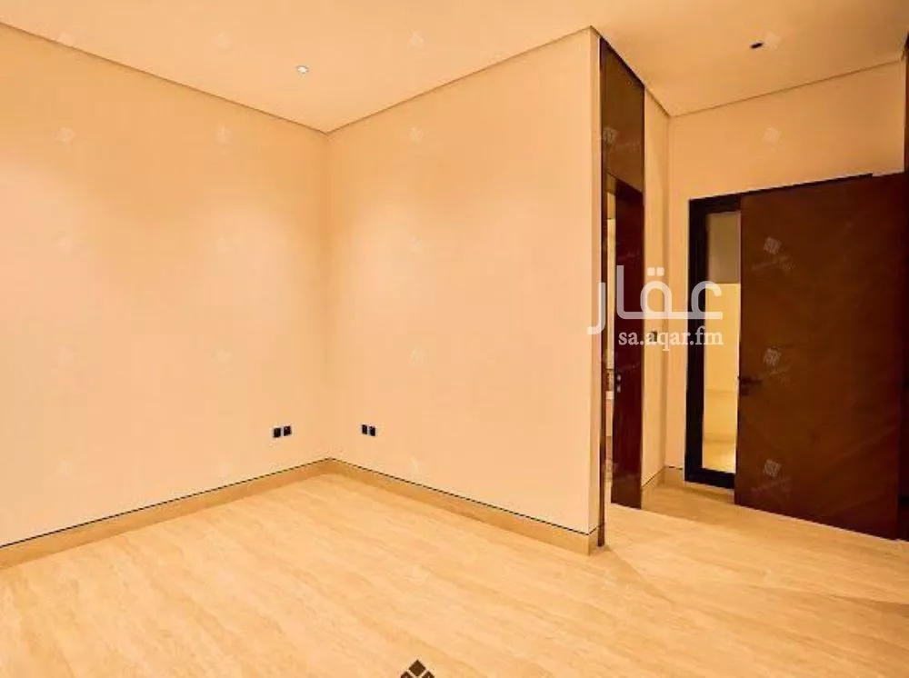 5 bedroom villa in Al Mahdiyyah 12