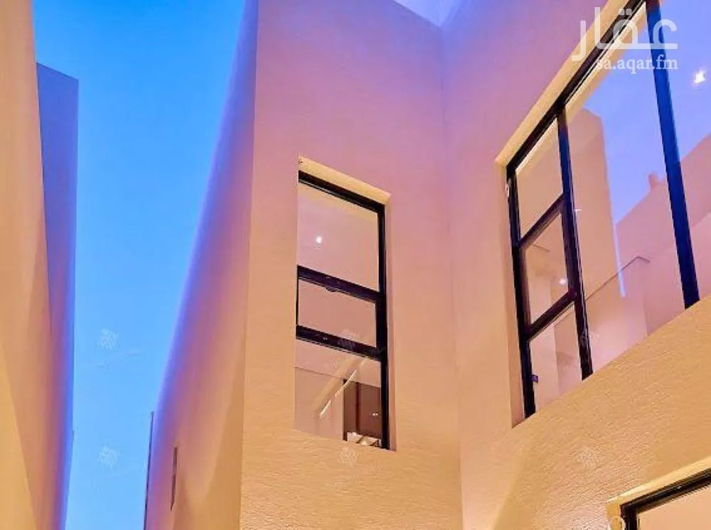 5 bedroom villa in Al Mahdiyyah 2