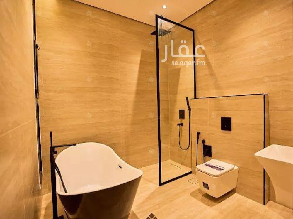 5 bedroom villa in Al Mahdiyyah 18