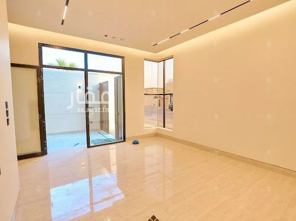 6 bedroom villa in Al Mahdiyyah 7