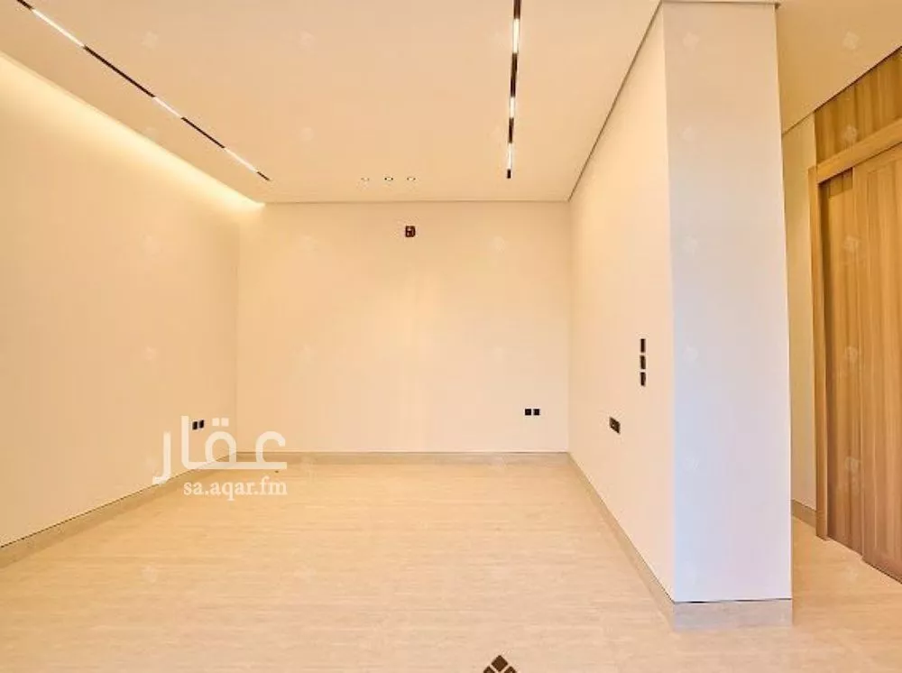 6 bedroom villa in Al Mahdiyyah 8