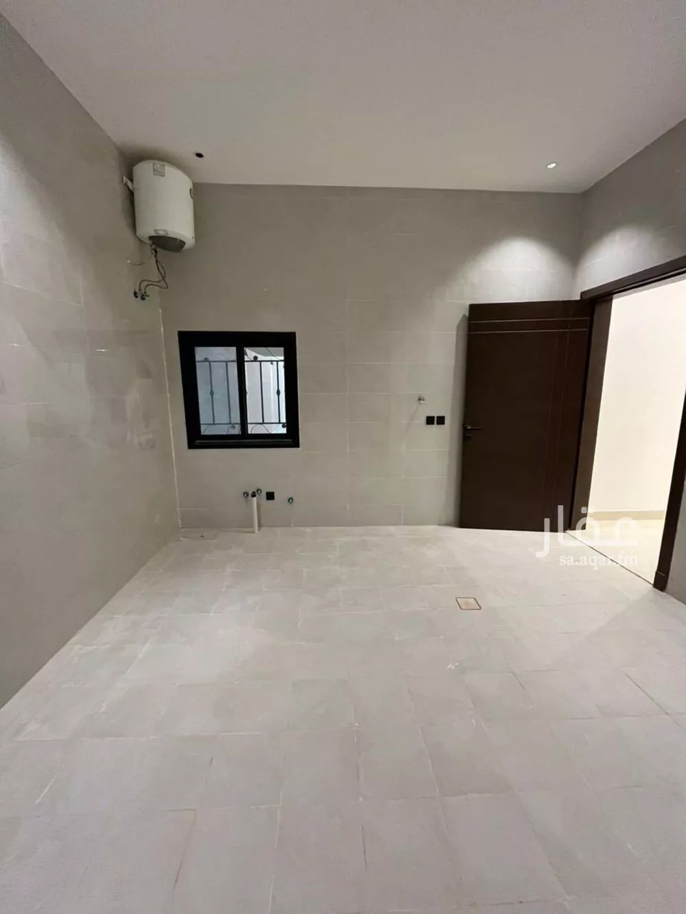 5 bedroom villa in Al Janadriyah 12