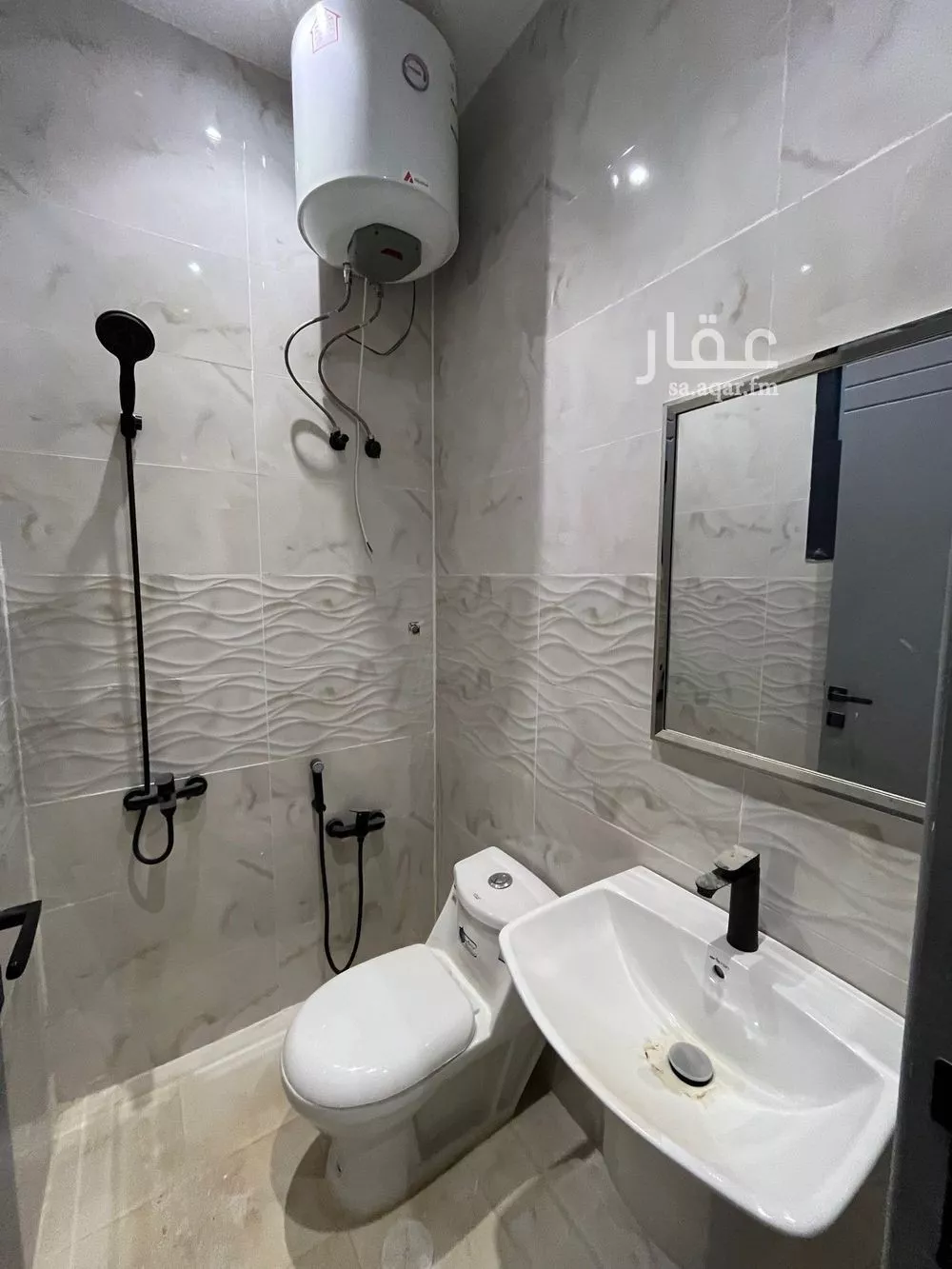5 bedroom villa in Al Janadriyah 14