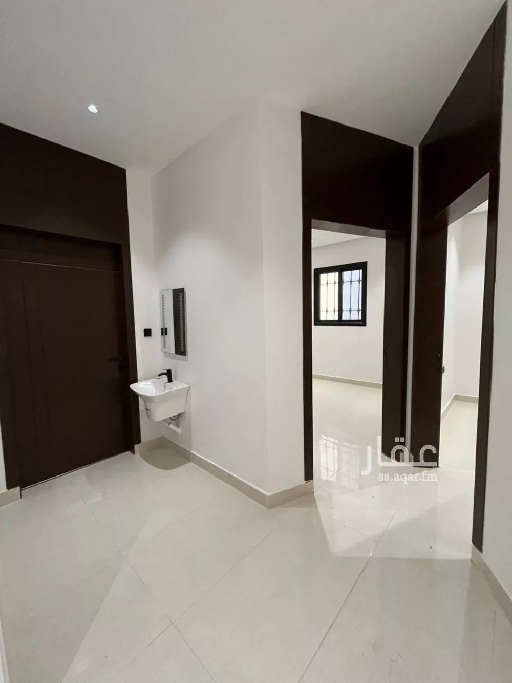 5 bedroom villa in Al Janadriyah 18