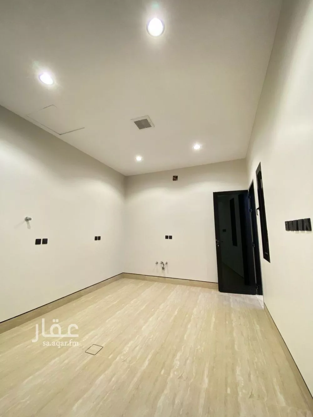 فيلا 6 غرف في المهدية 9