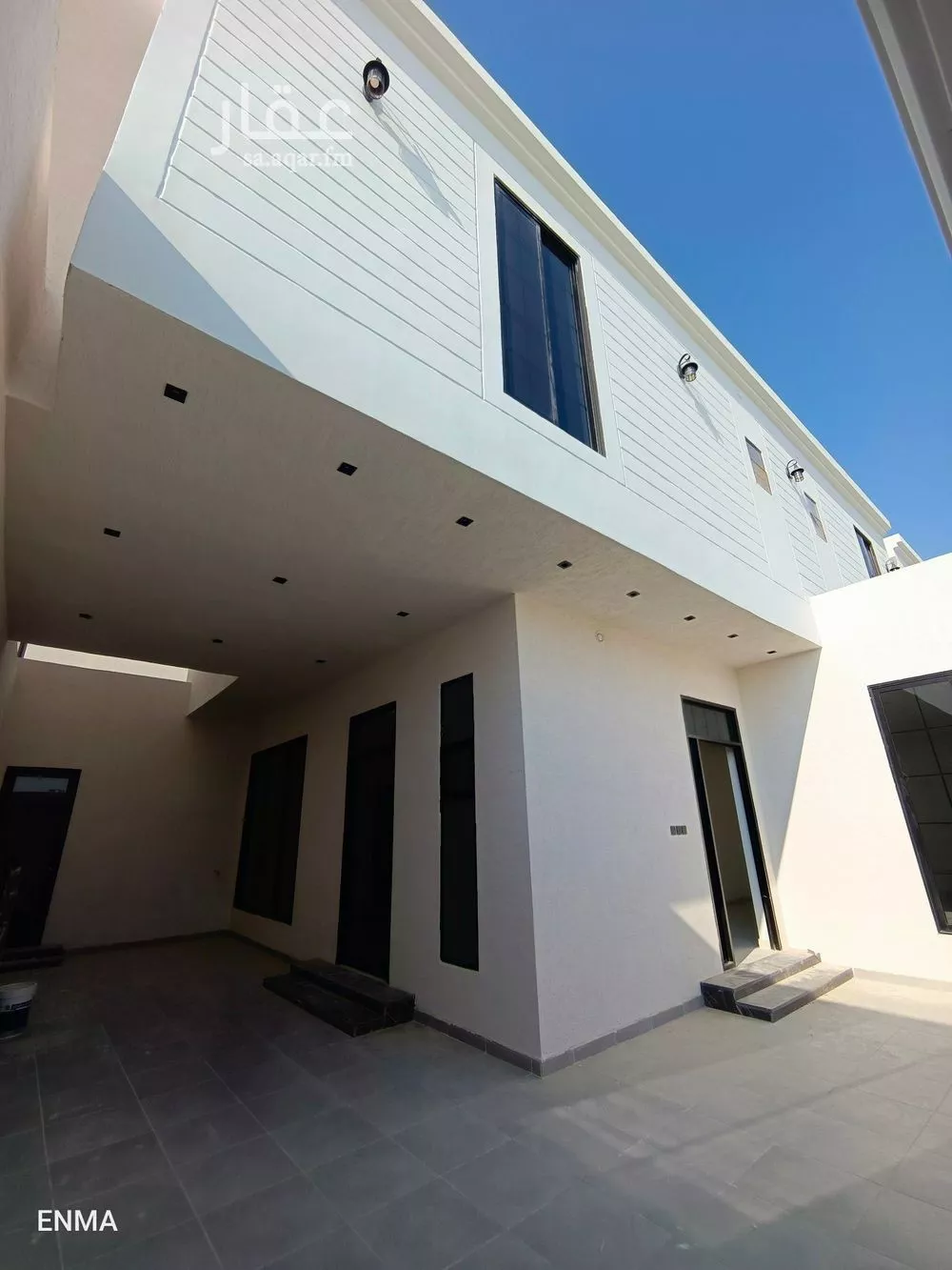 5 bedroom villa in Al Farouq 4