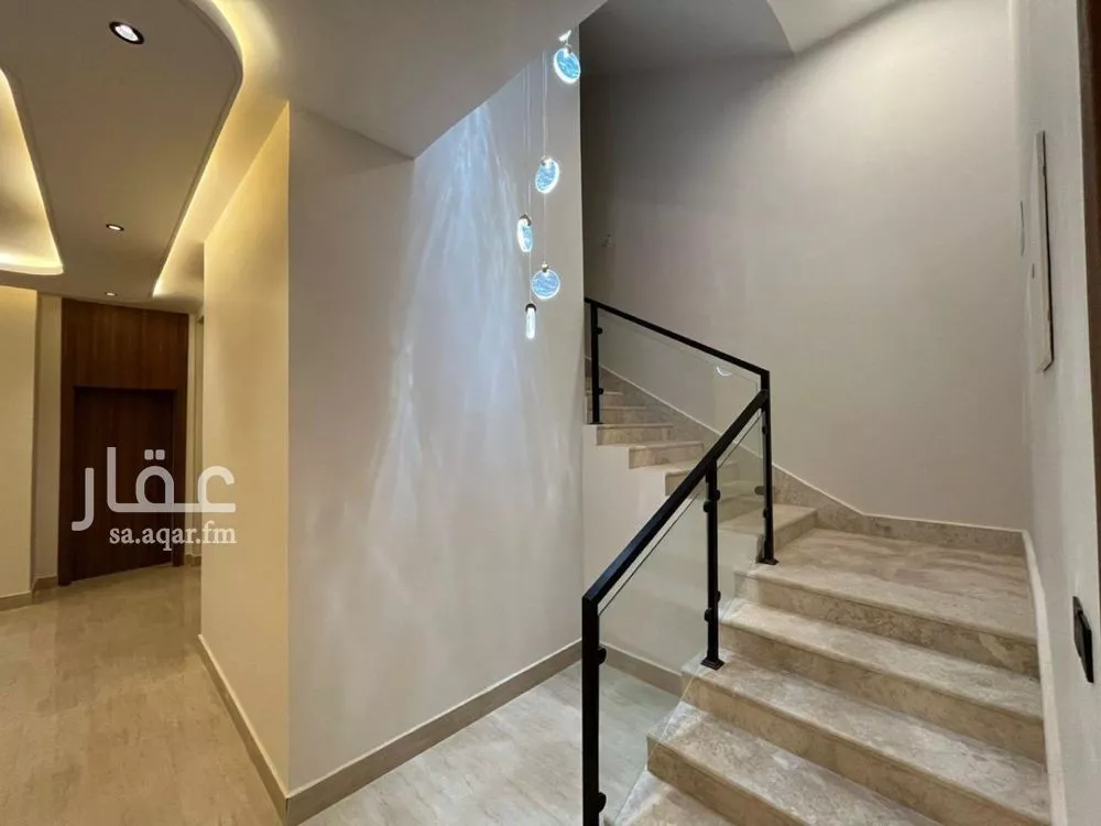 4 bedroom villa in Al Mahdiyyah 8