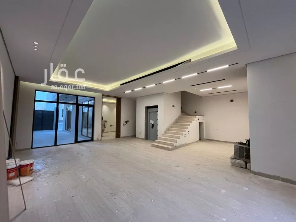 6 bedroom villa in Al Mahdiyyah 8