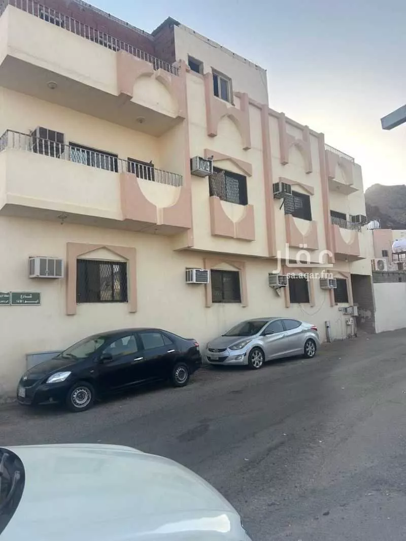 12 bedroom building in Wairah, Madinah 2