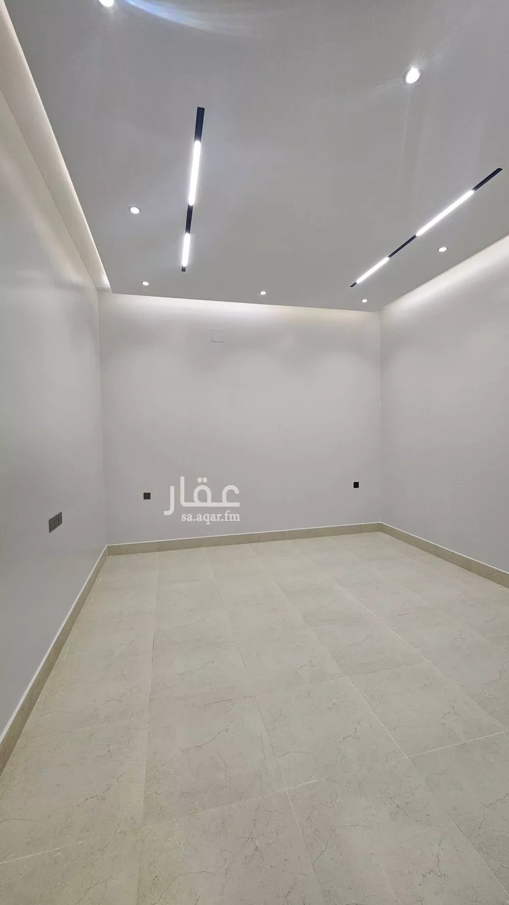 5 bedroom villa in Al Farouq 13