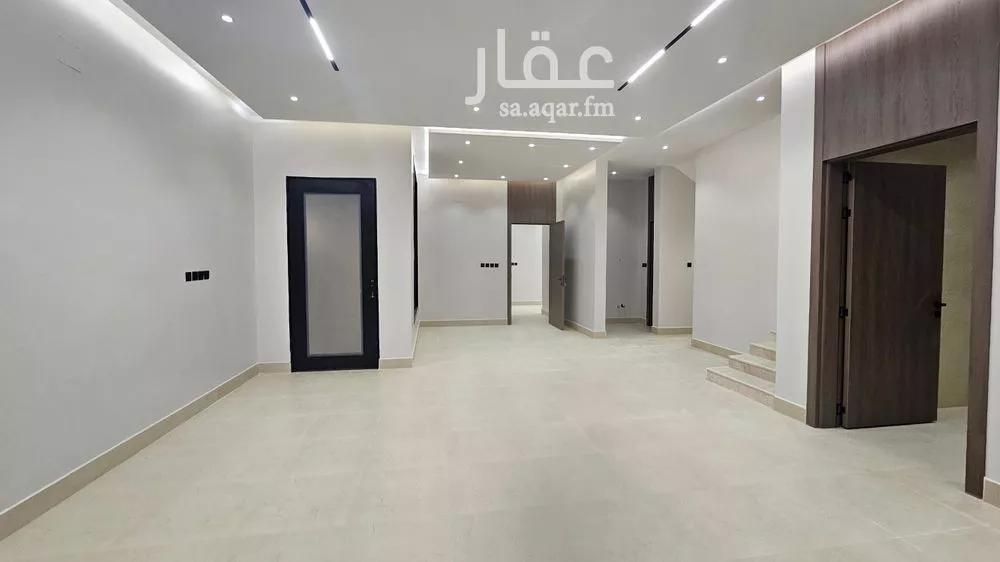 5 bedroom villa in Al Farouq 3