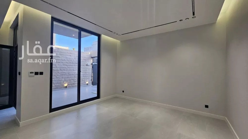 5 bedroom villa in Al Farouq 17