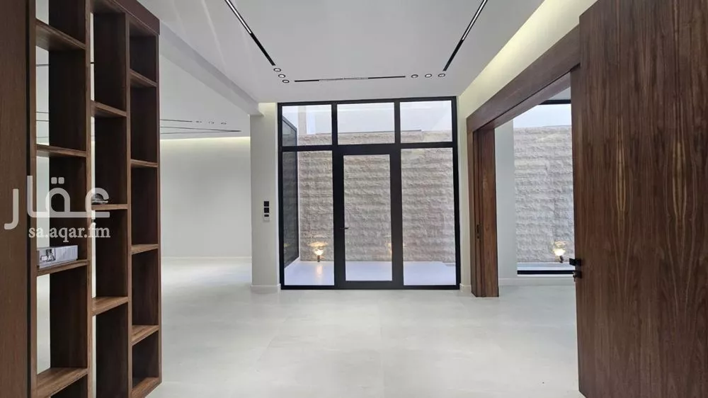5 bedroom villa in Al Farouq 21