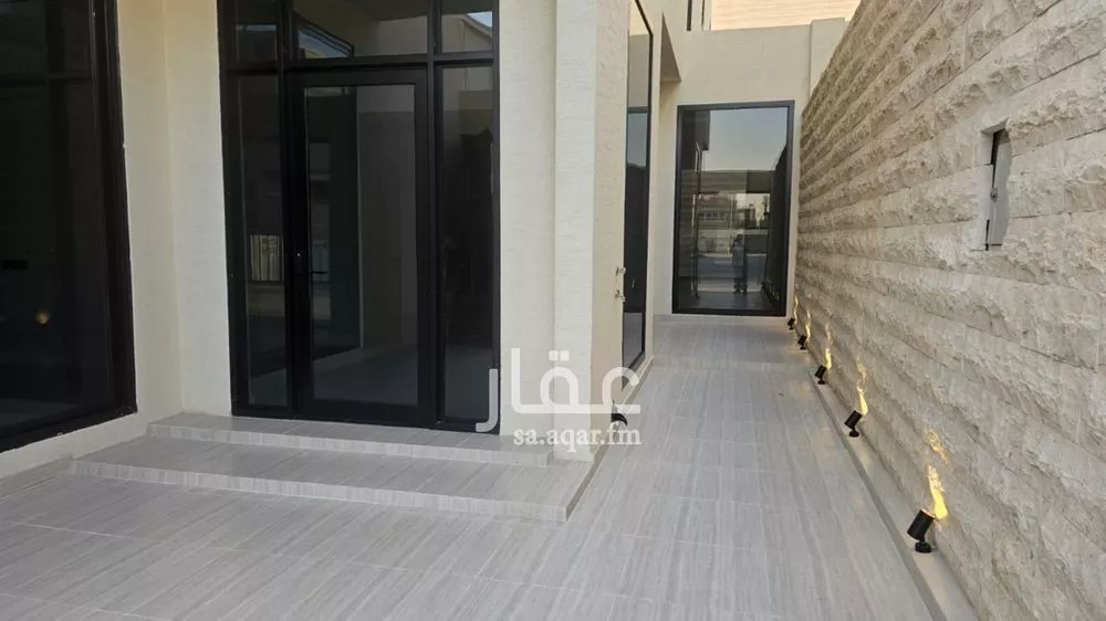 5 bedroom villa in Al Farouq 22