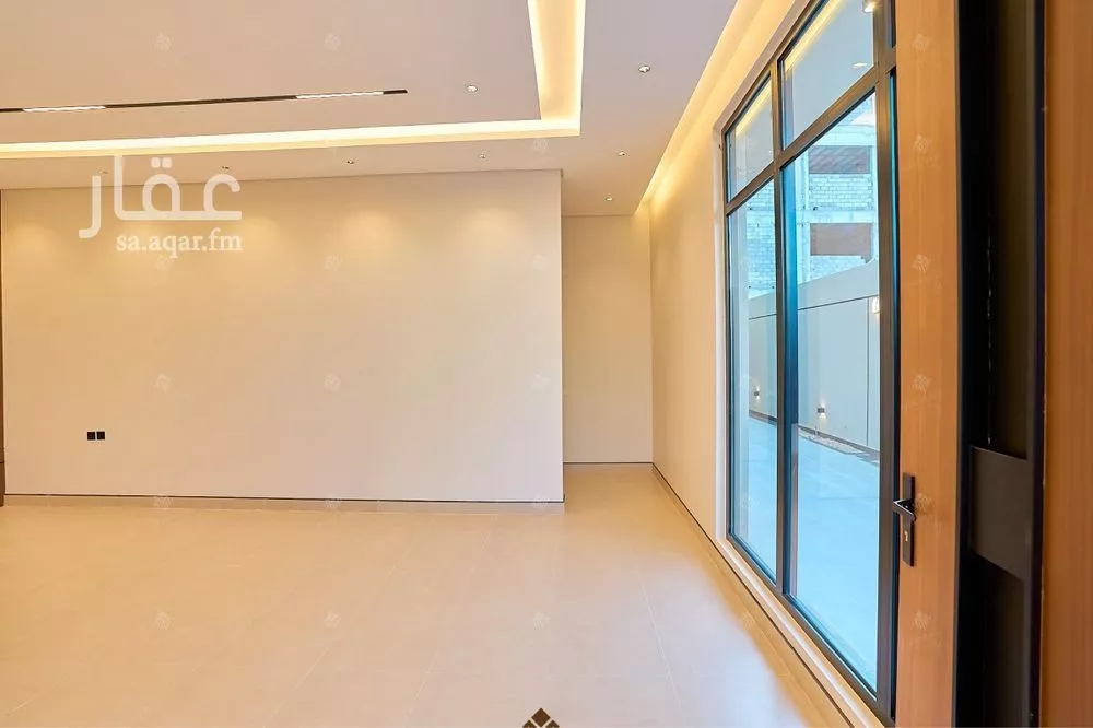 5 bedroom villa in Al Mahdiyyah 21