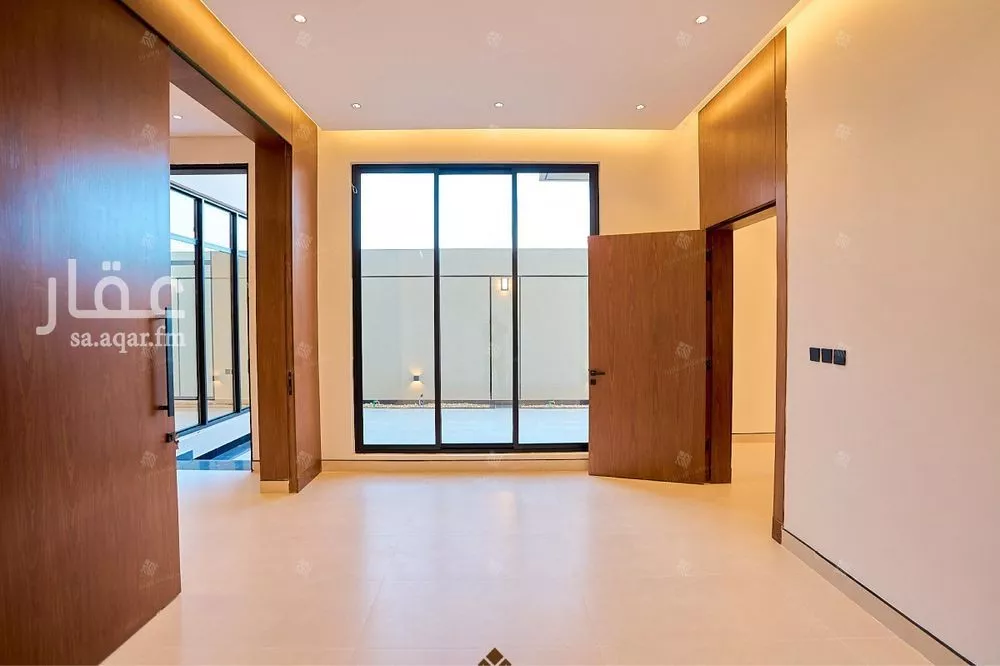 5 bedroom villa in Al Mahdiyyah 26
