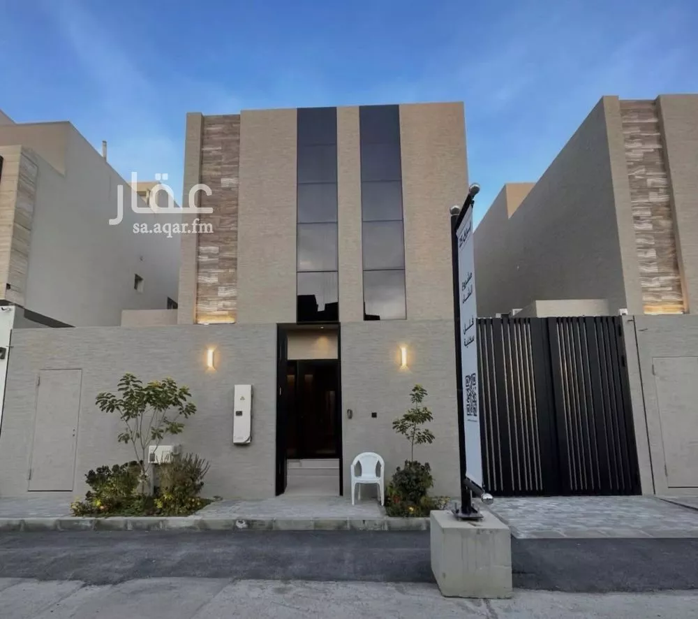 4 bedroom villa in Al Aridh 17