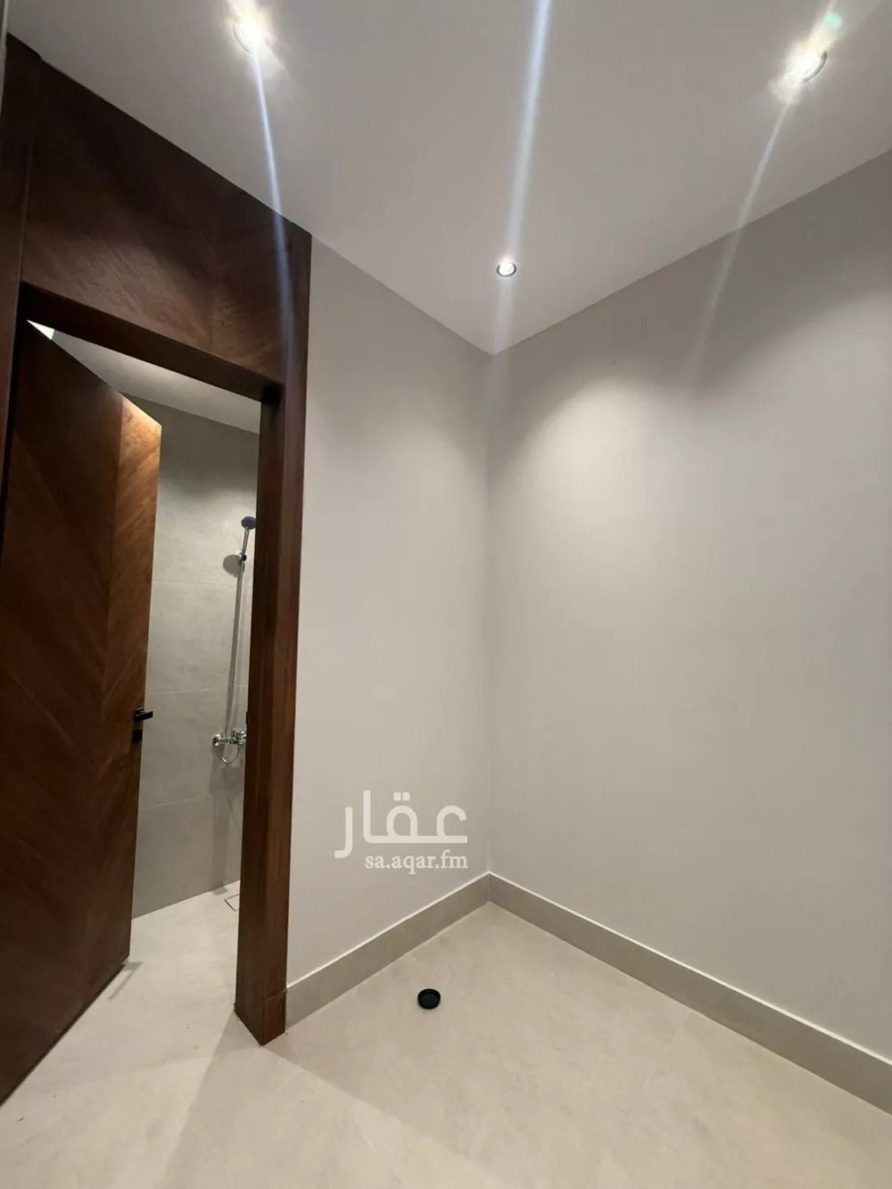 6 bedroom villa in Al Mahdiyyah 15