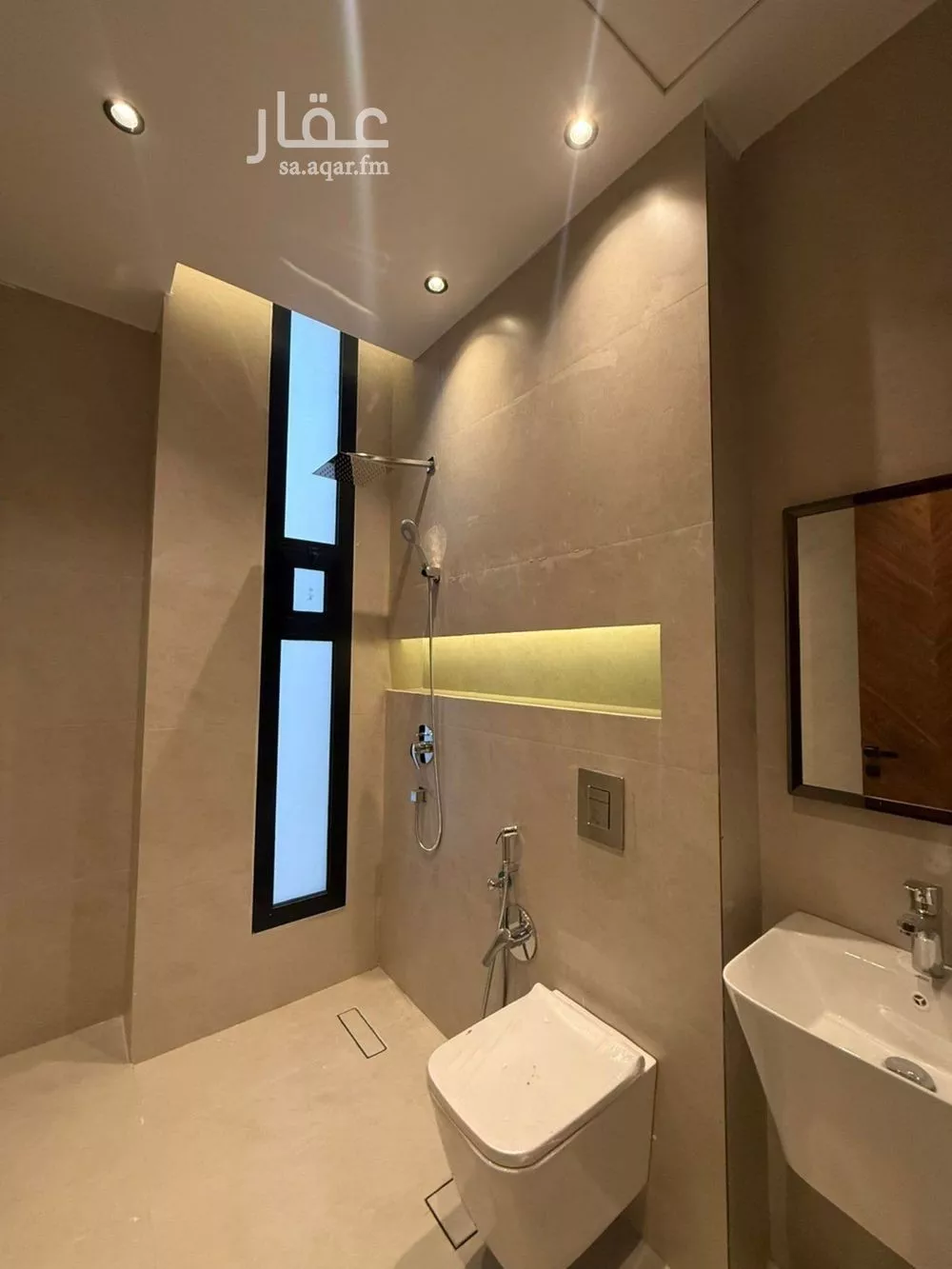 6 bedroom villa in Al Mahdiyyah 24