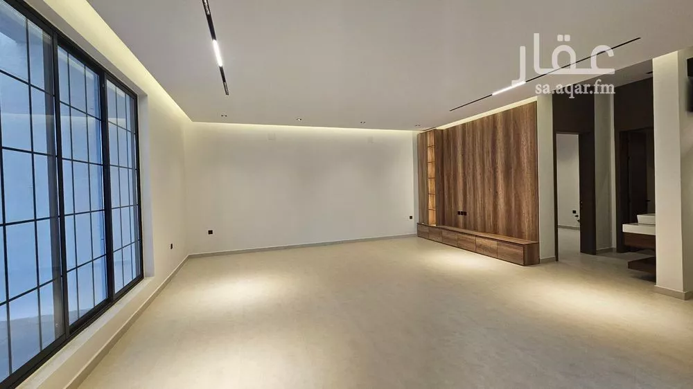 5 bedroom villa in Al Farouq 2