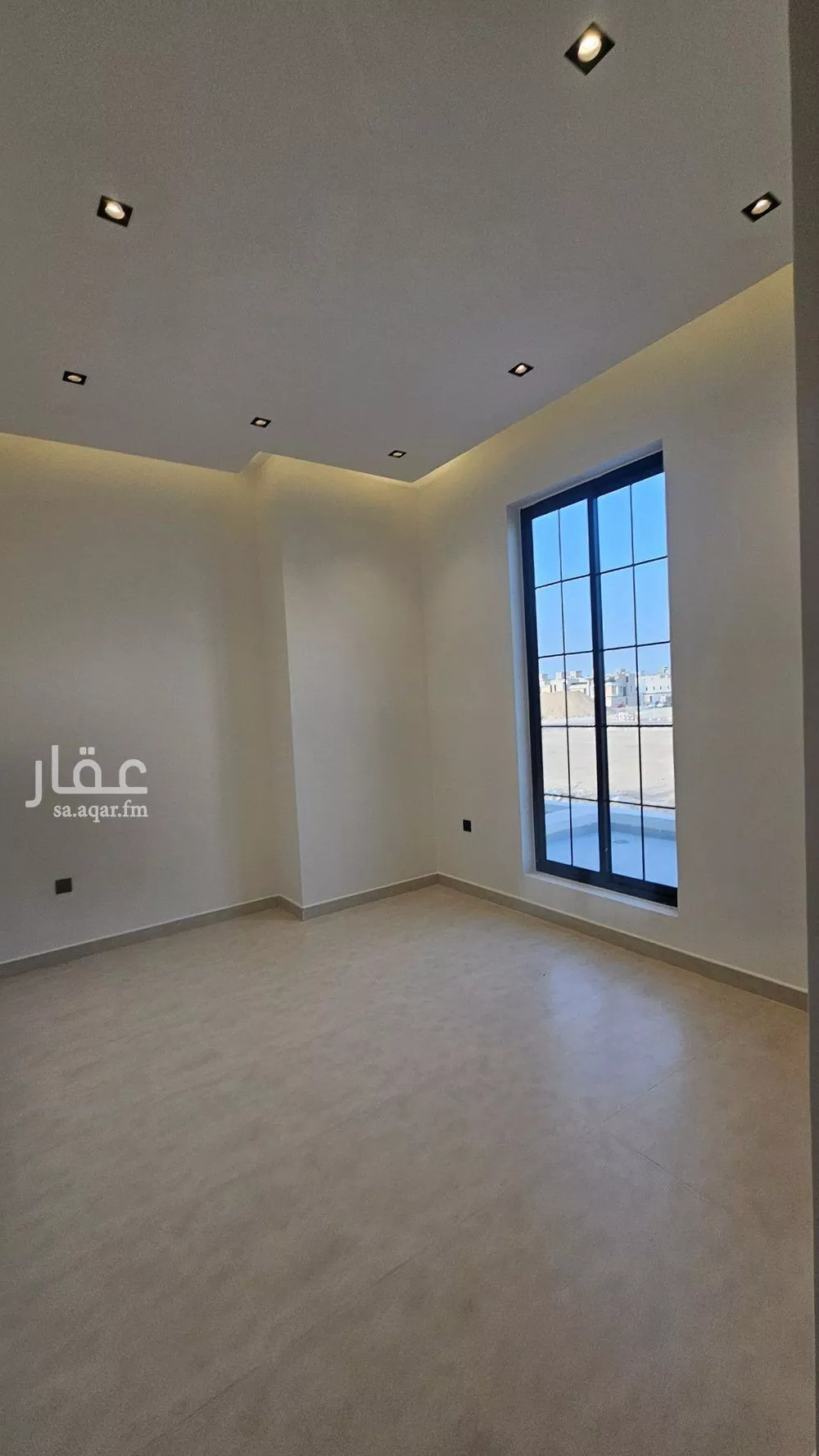 5 bedroom villa in Al Farouq 18