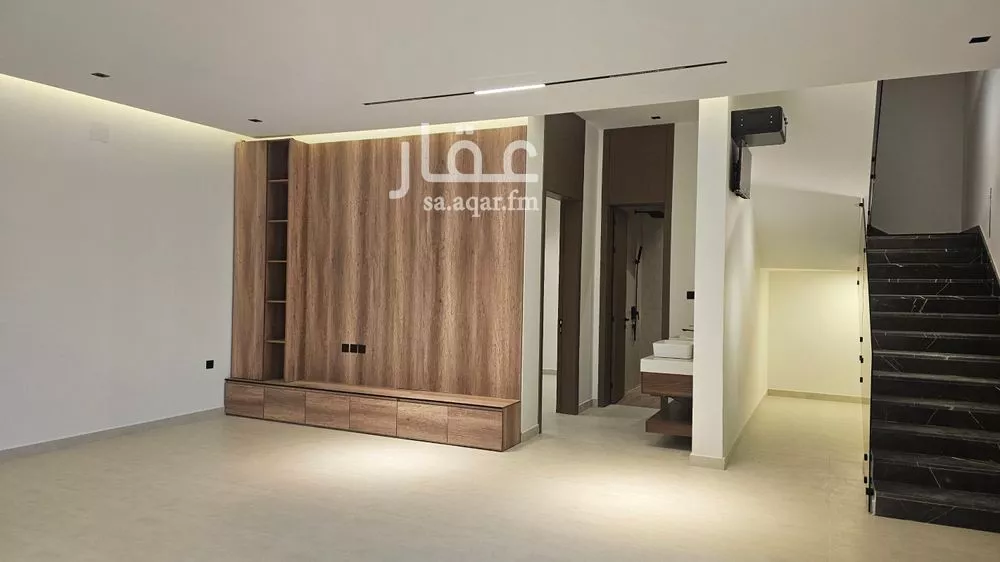 5 bedroom villa in Al Farouq 6