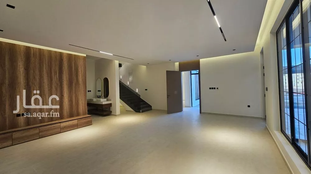 5 bedroom villa in Al Farouq 10
