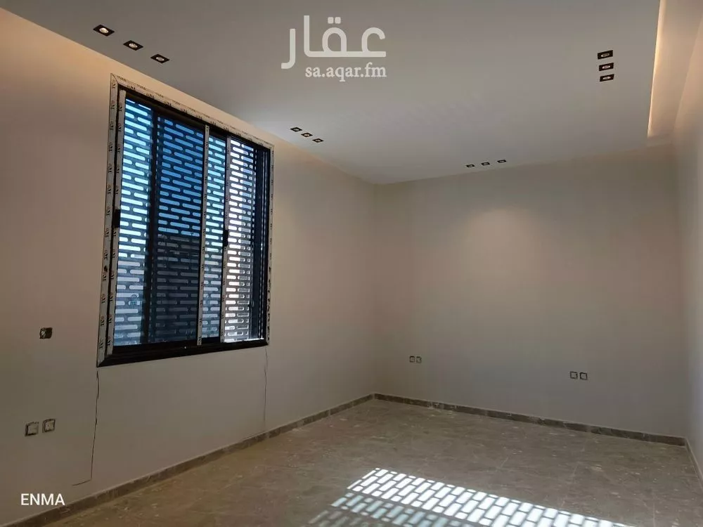 4 bedroom villa in Al Yarmouk 10