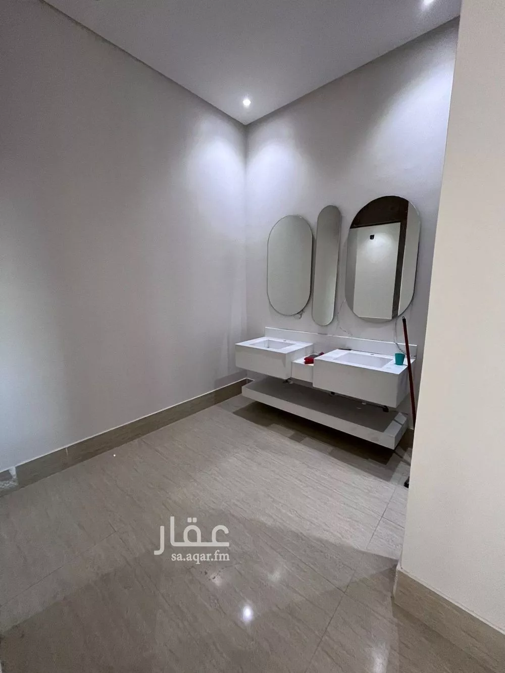 فيلا 5 غرف في المهدية 7