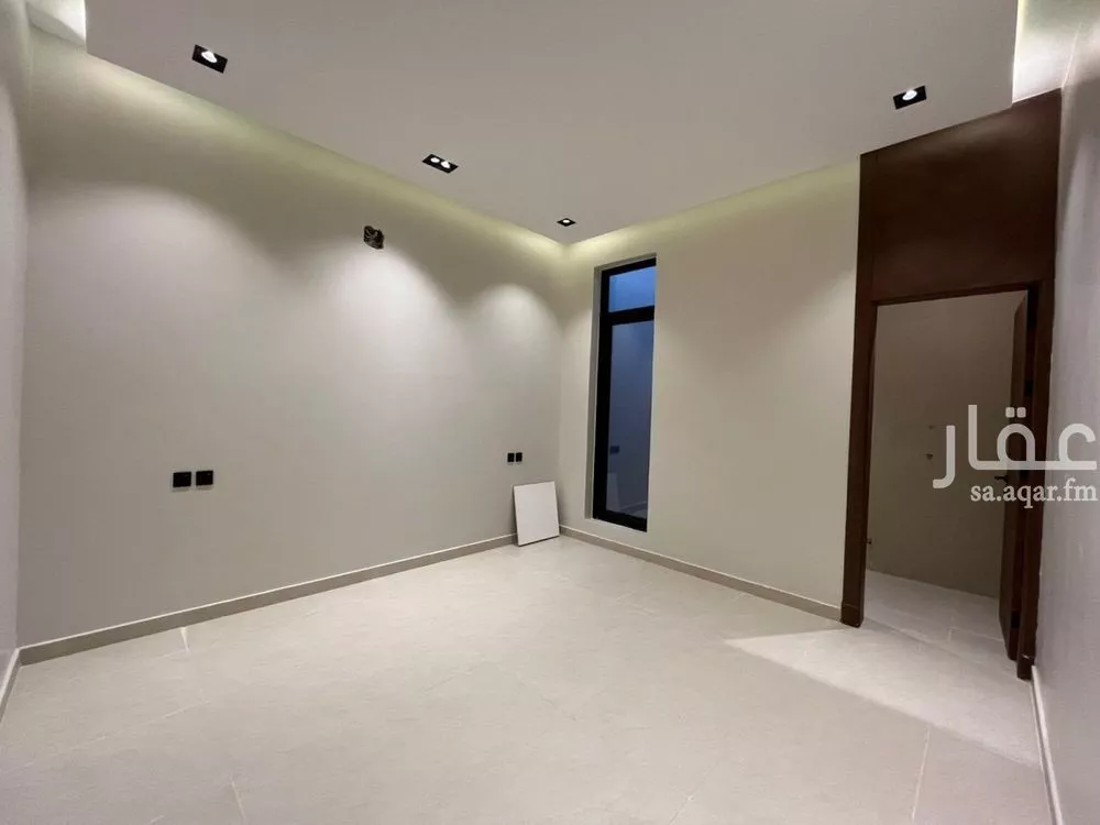 5 bedroom villa in Al Mahdiyyah 11