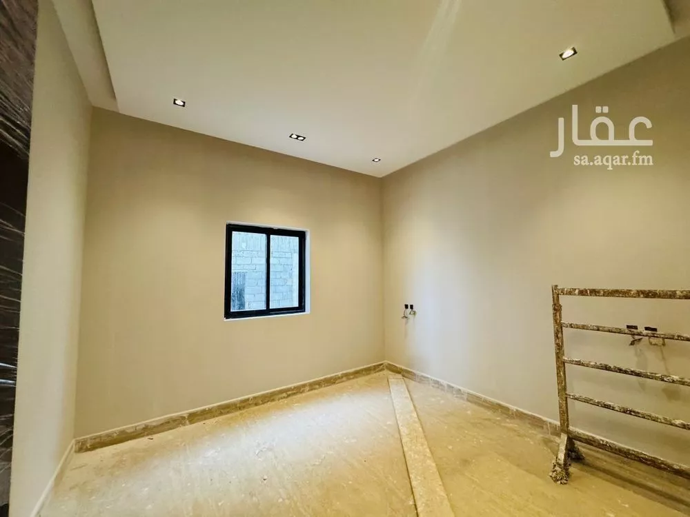 فيلا 3 غرف في العارض 8