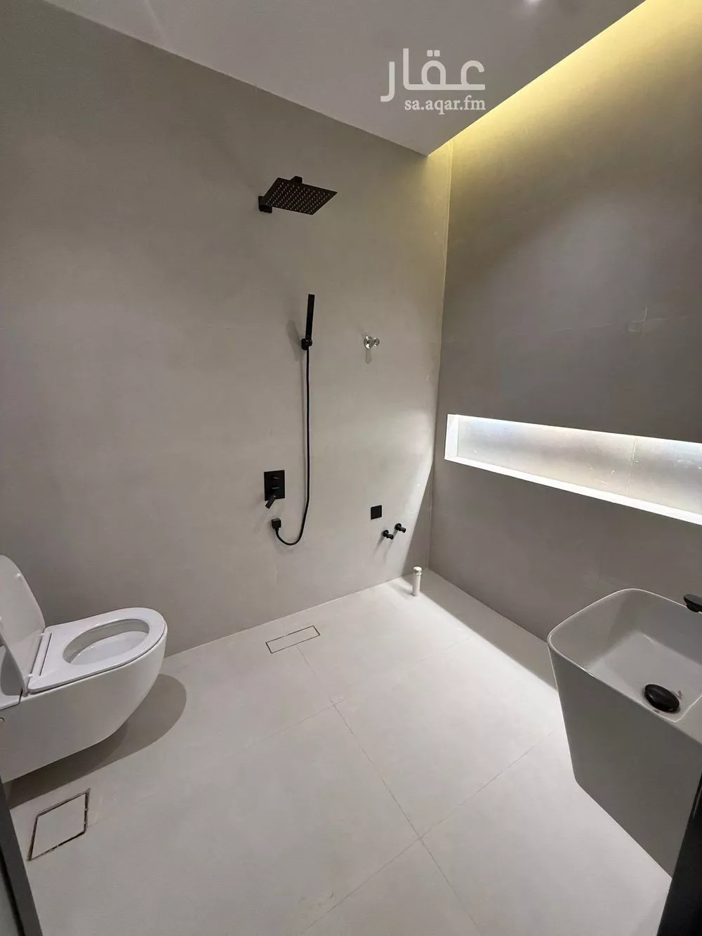 6 bedroom villa in Al Mahdiyyah 18