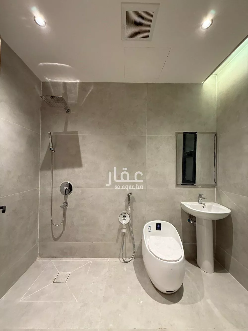 7 bedroom villa in Al Mahdiyyah 24