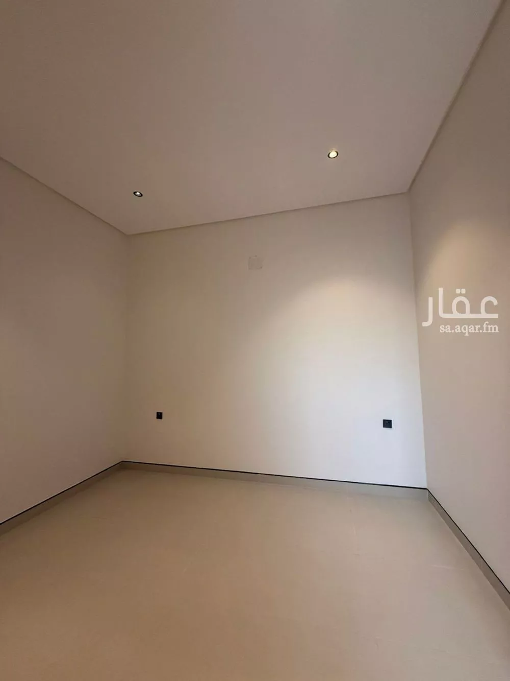 فيلا 8 غرف في المهدية 5