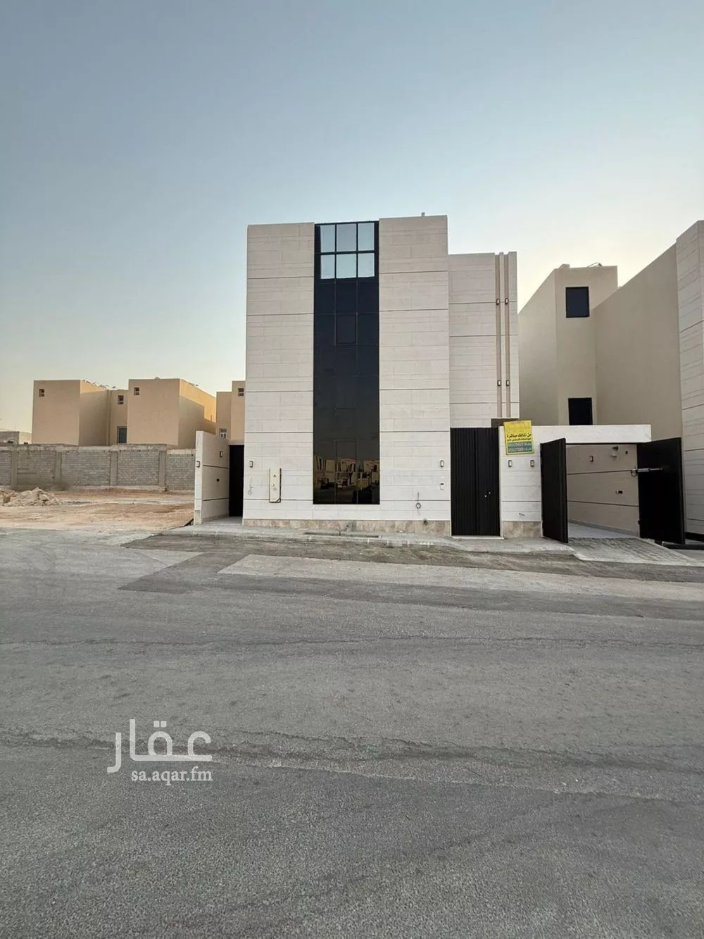 8 bedroom villa in Al Mahdiyyah 2