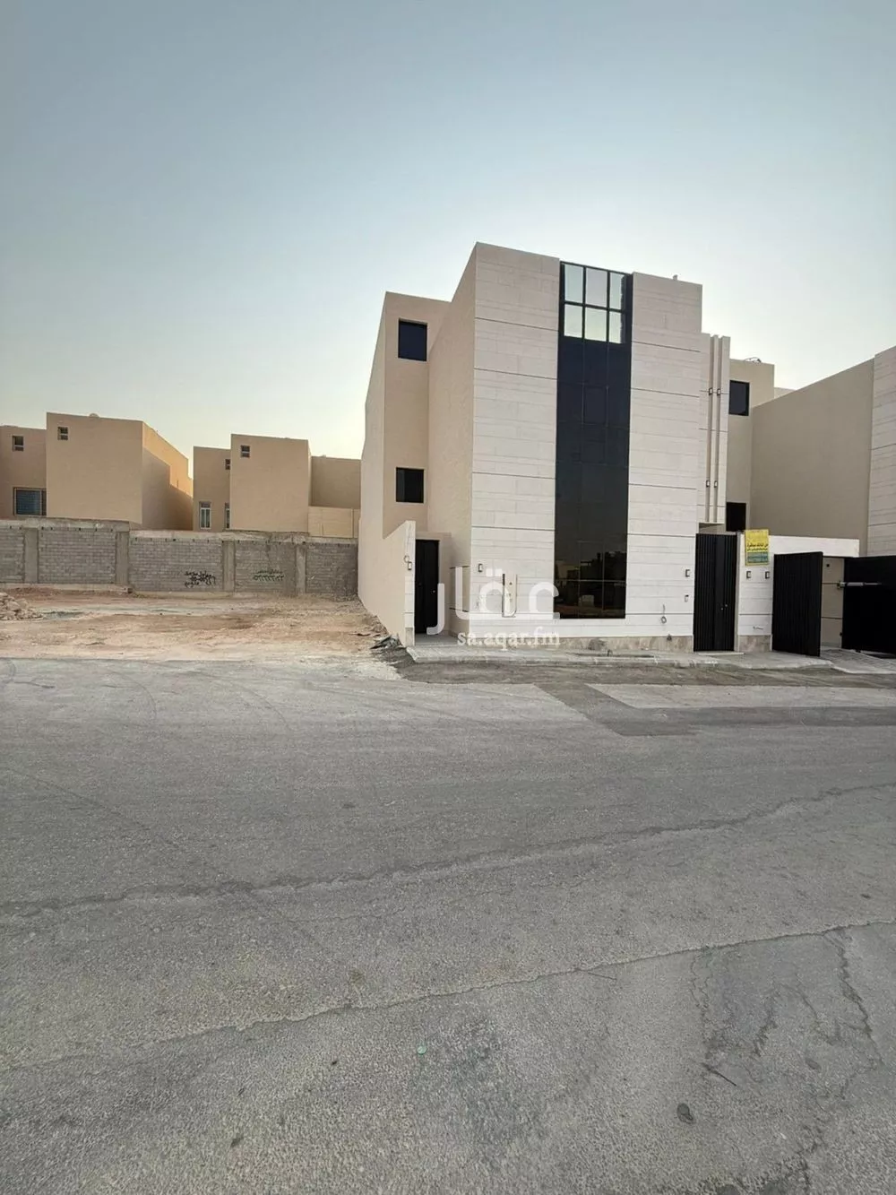 8 bedroom villa in Al Mahdiyyah 3