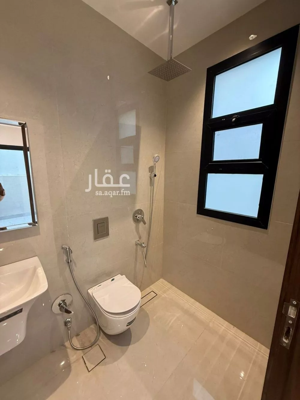8 bedroom villa in Al Mahdiyyah 21