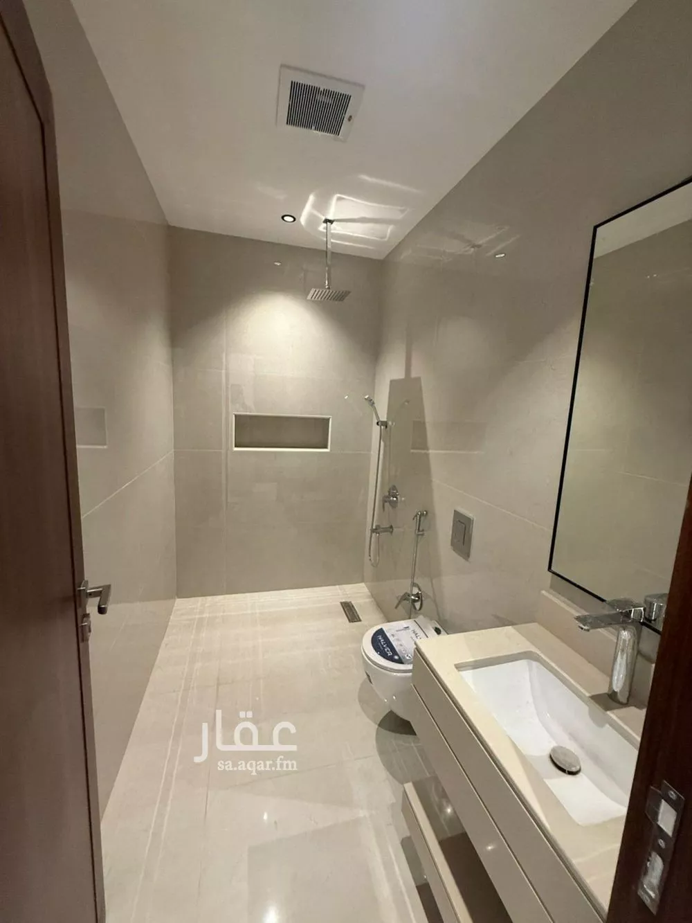 8 bedroom villa in Al Mahdiyyah 23