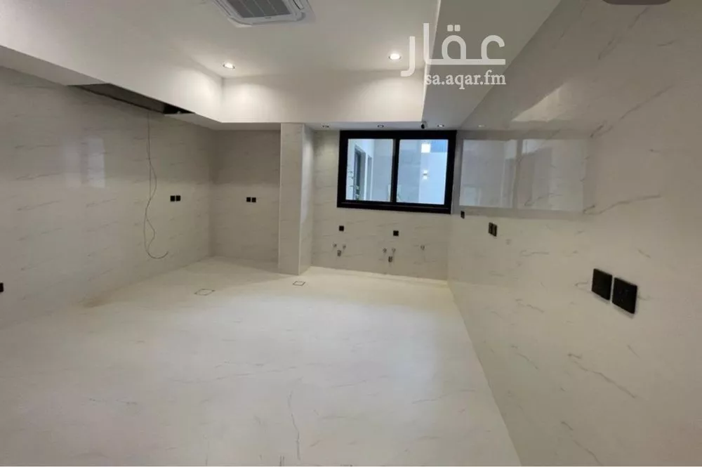 فيلا 5 غرف في العارض 25