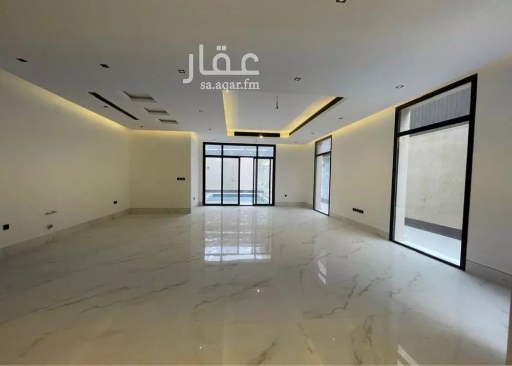 فيلا 5 غرف في العارض 26