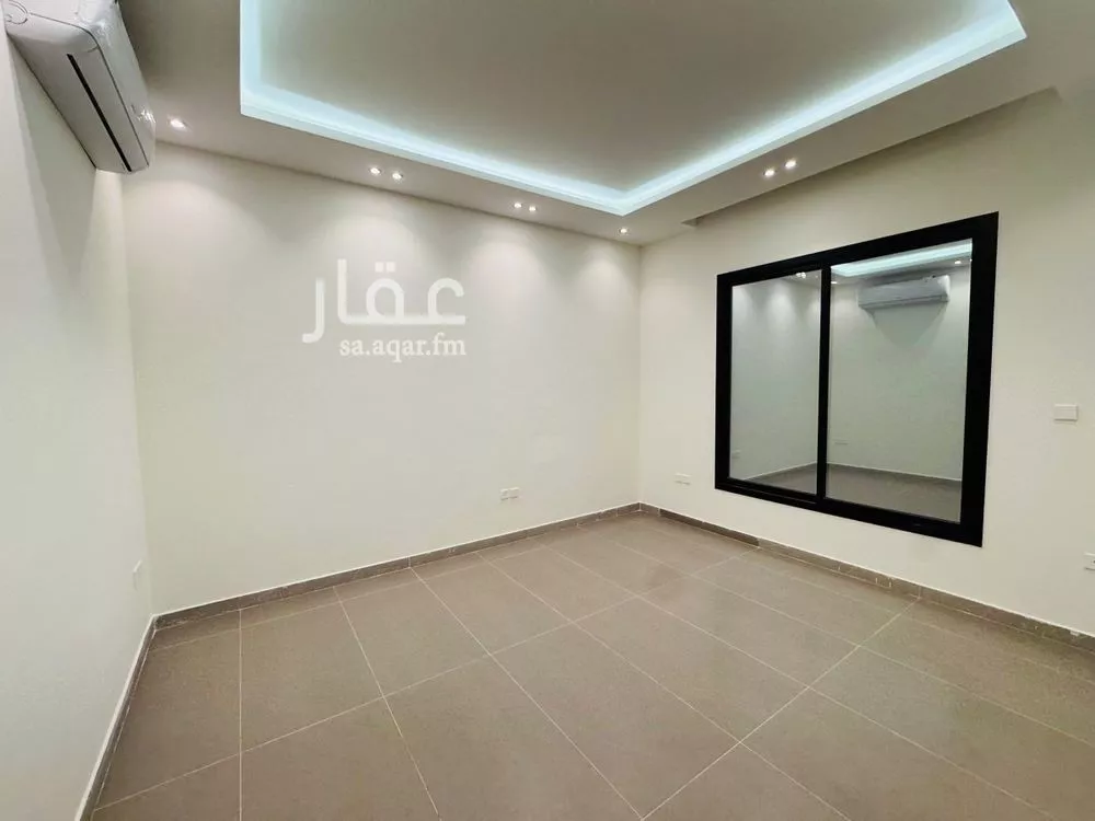 4 bedroom villa in Al Aridh 12