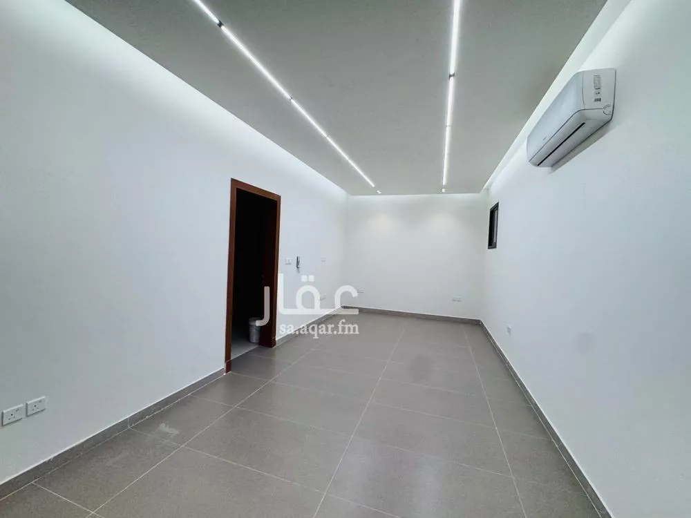 4 bedroom villa in Al Aridh 7