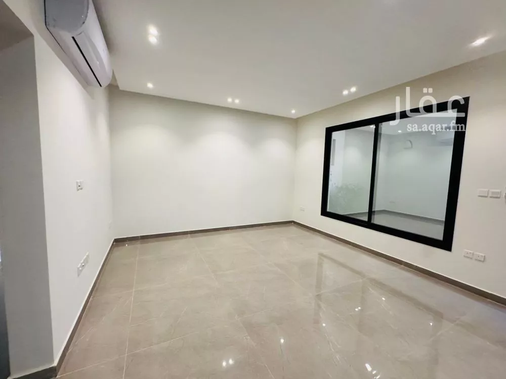 4 bedroom villa in Al Aridh 10