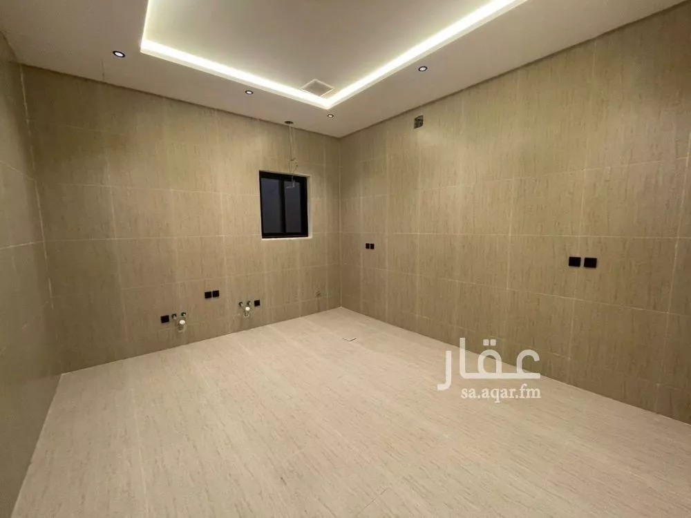 6 bedroom villa in Al Mahdiyyah 11
