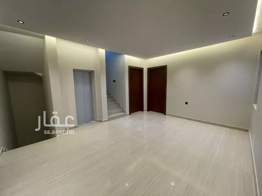 6 bedroom villa in Al Mahdiyyah 14